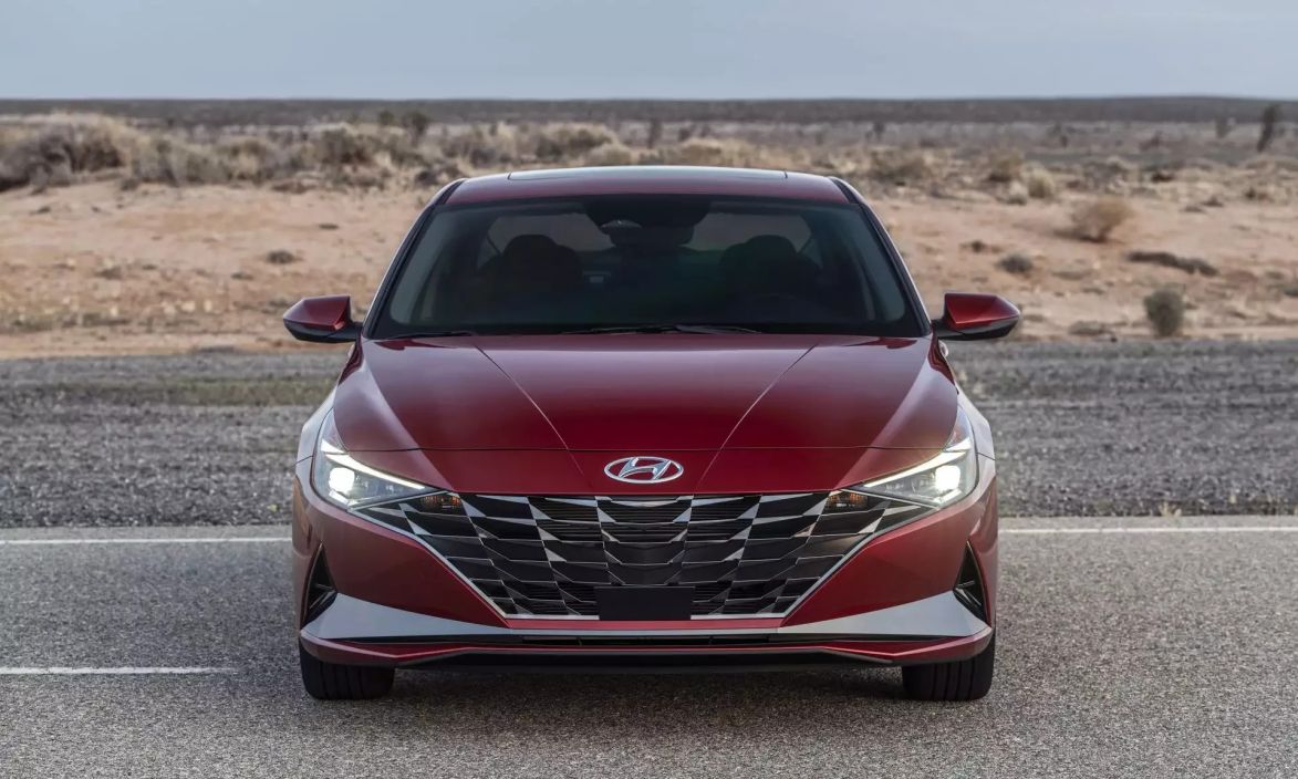 Hyundai Elantra Комфорт / Comfort 1.6 АКПП фото 5