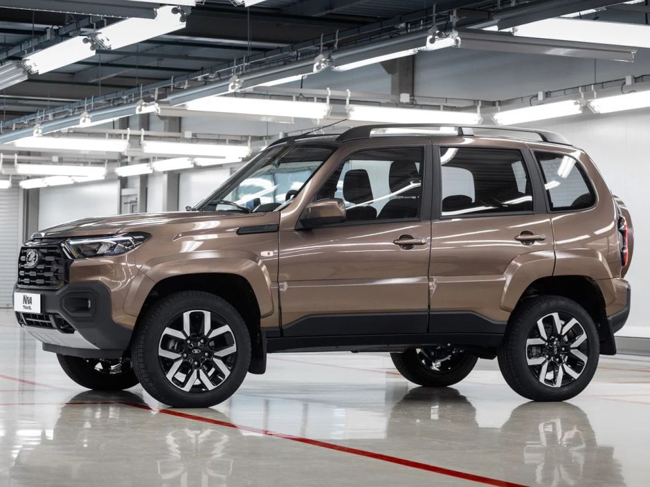Lada Niva Travel Рестайлинг КХЛ 1.8 МКПП фото 2