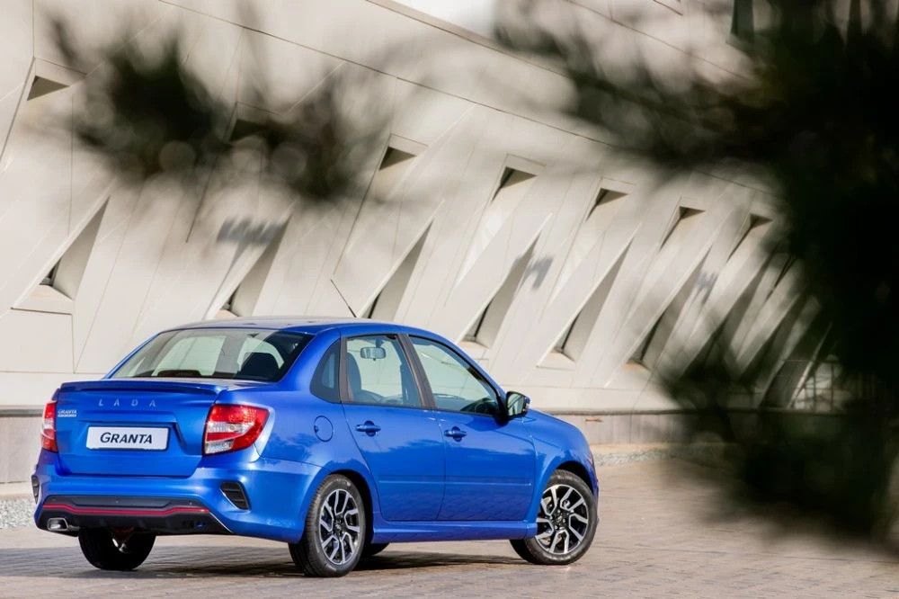Lada Granta Sport седан Комфорт  1.6 МКПП фото 2