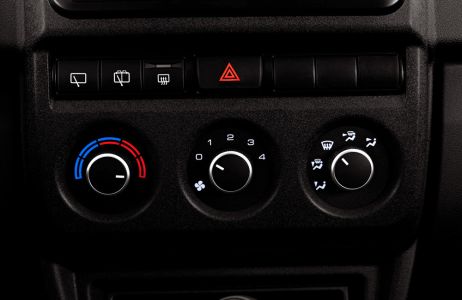 Lada Niva Legend Черная серия Black 1.7 МКПП превью 9