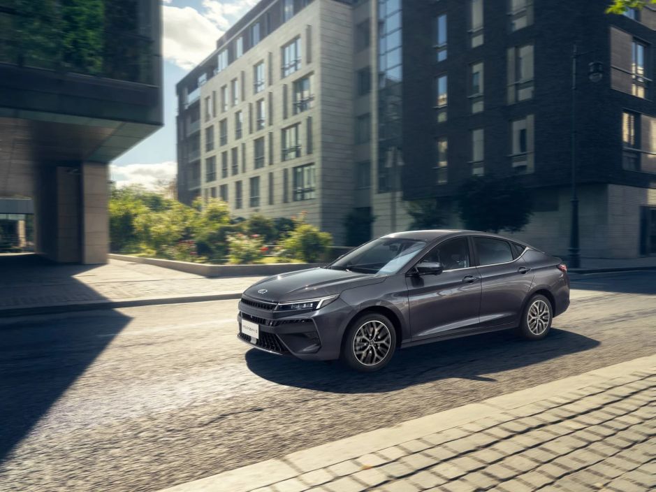 Москвич 6 Бизнес 1.5 CVT фото 7