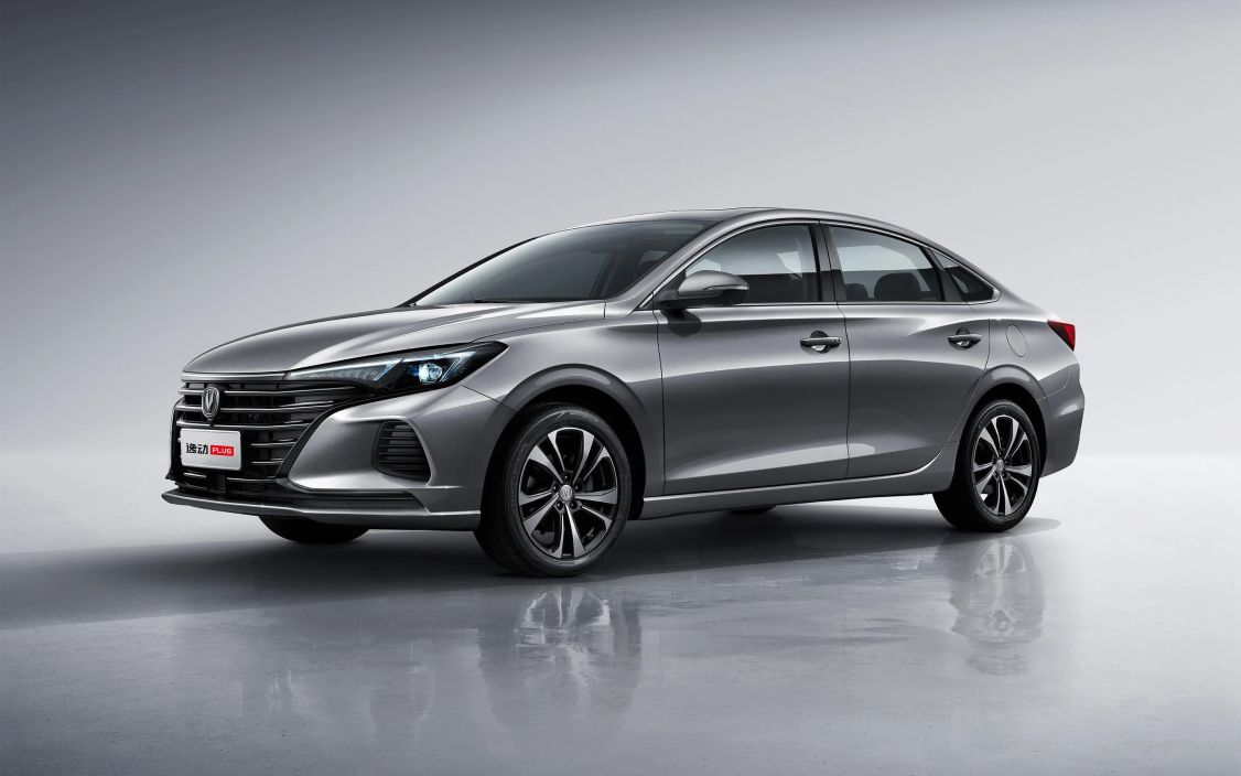 Changan Eado Plus DLX 1.4 DCT фото 2