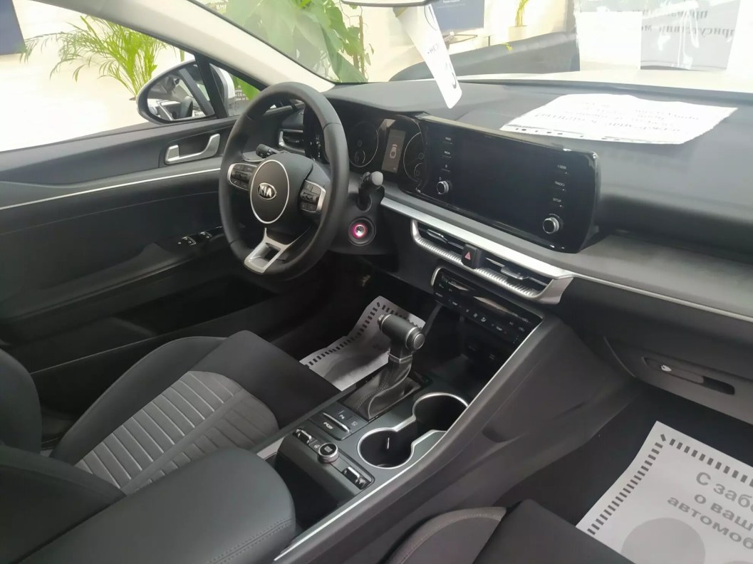 Kia K5 Comfort 2.0 АКПП, 2020 фото 9