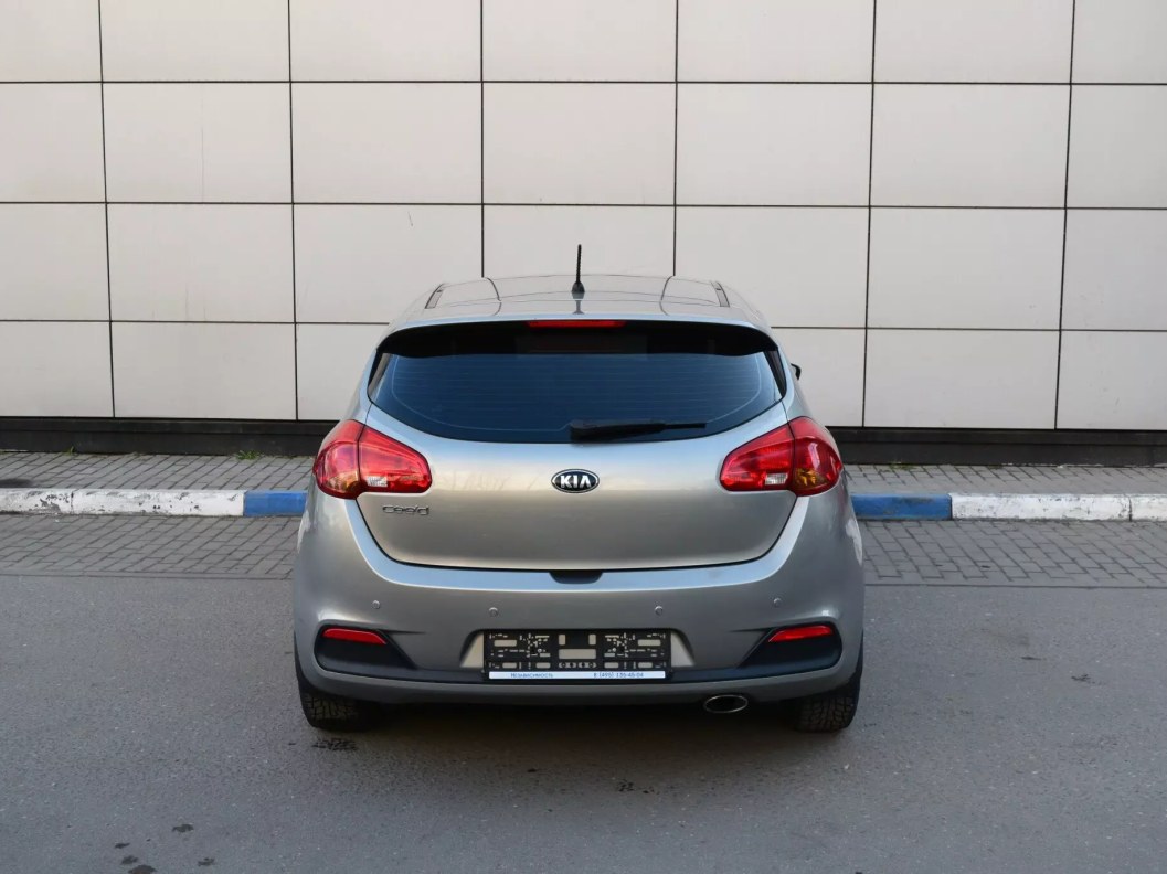 Kia Ceed Luxe 1.6 АКПП, 2015 фото 5