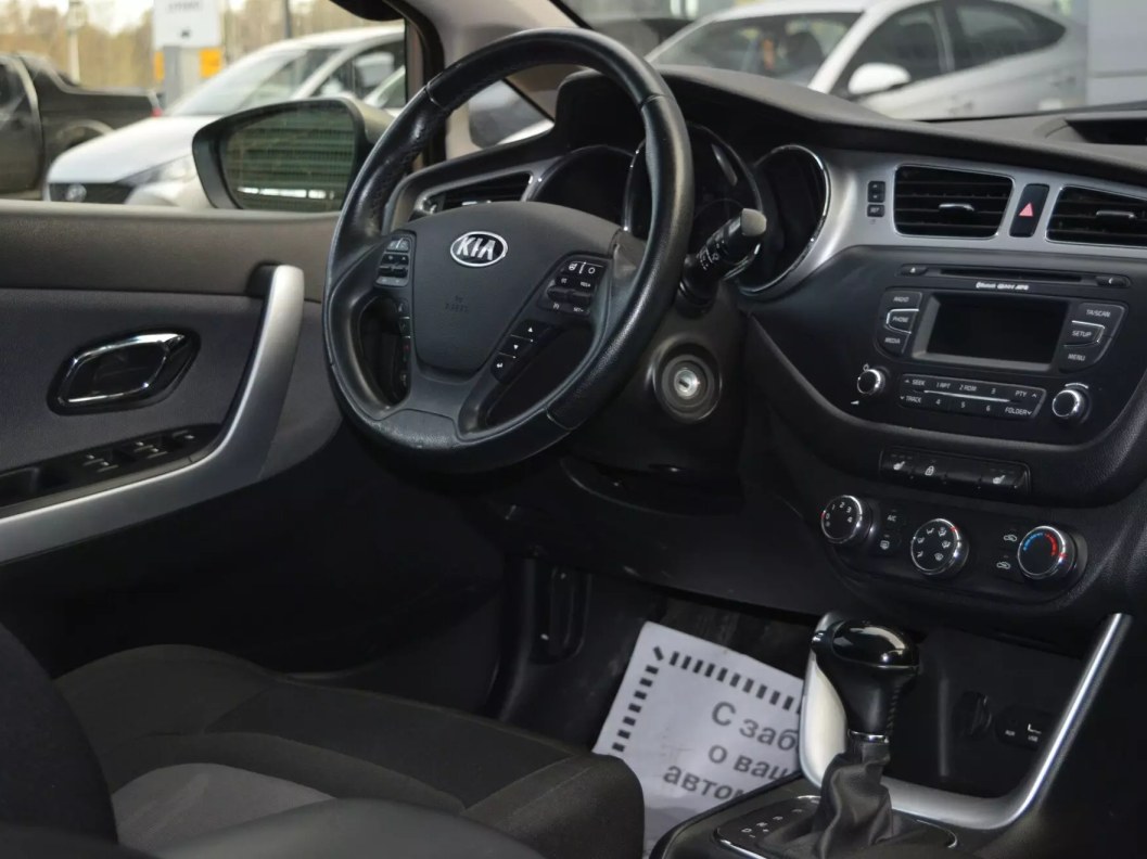 Kia Ceed Luxe 1.6 АКПП, 2015 фото 15
