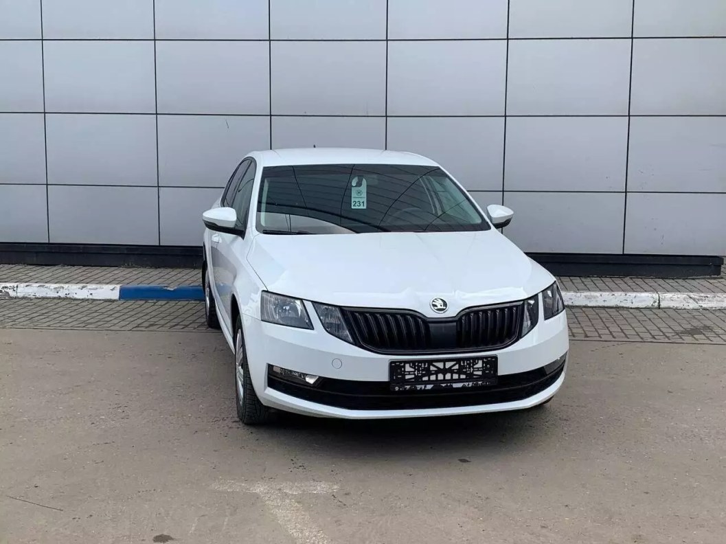 Skoda Octavia 1.6 АКПП, 2019 фото 1