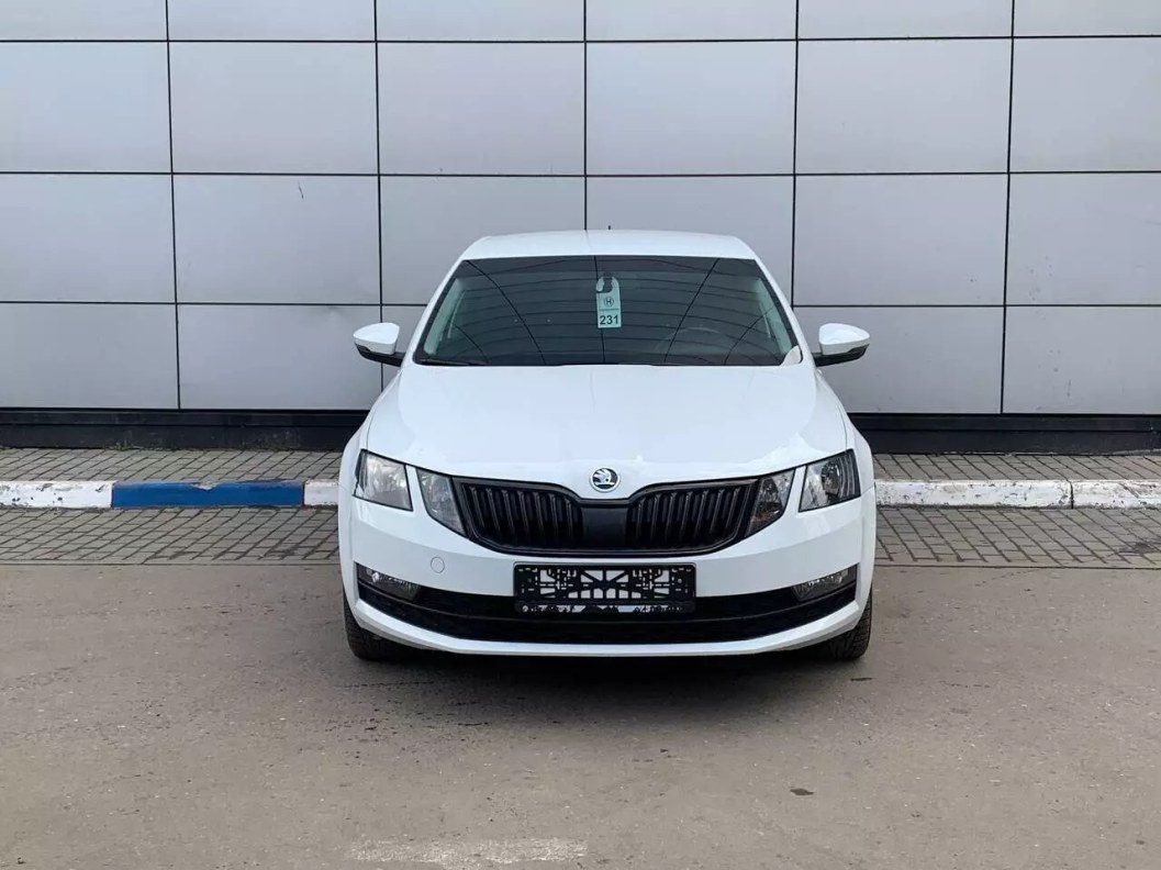 Skoda Octavia 1.6 АКПП, 2019 фото 2