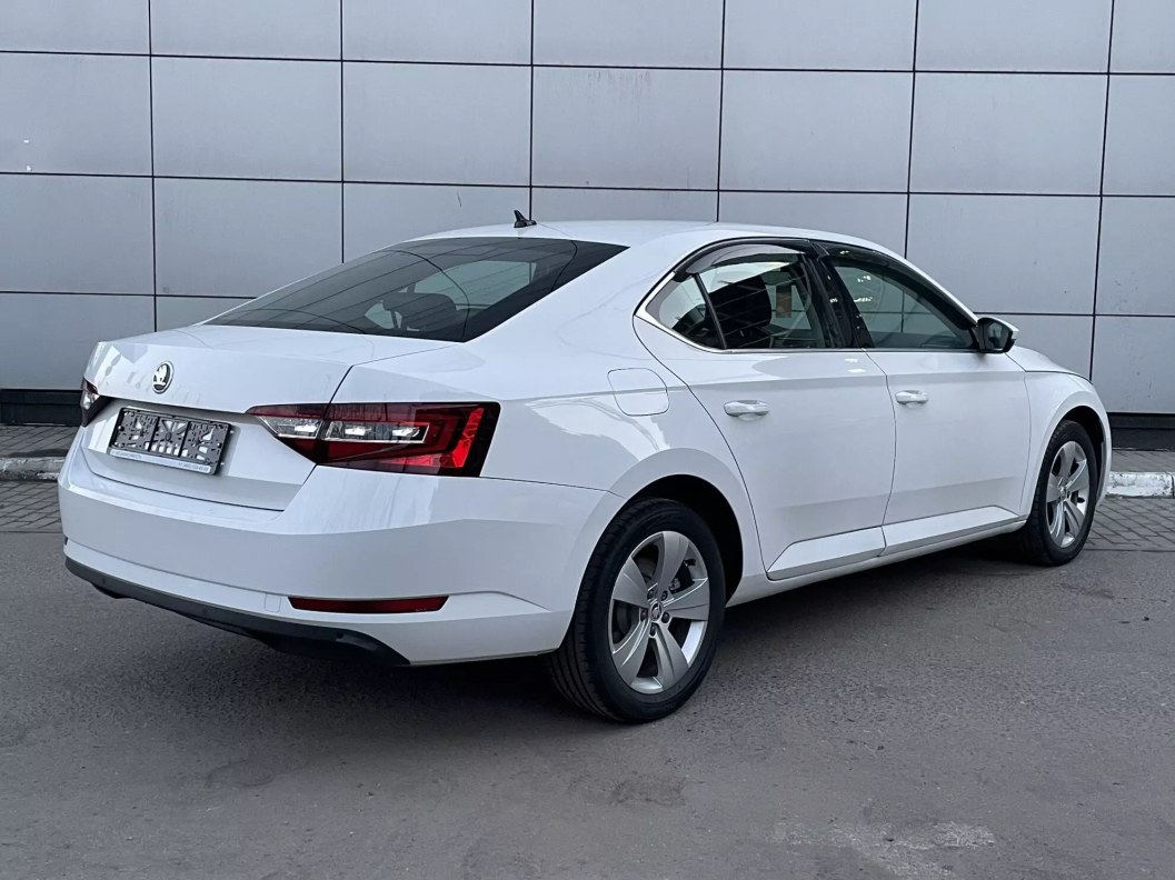 Skoda Superb Style 1.4 DSG, 2018 фото 3