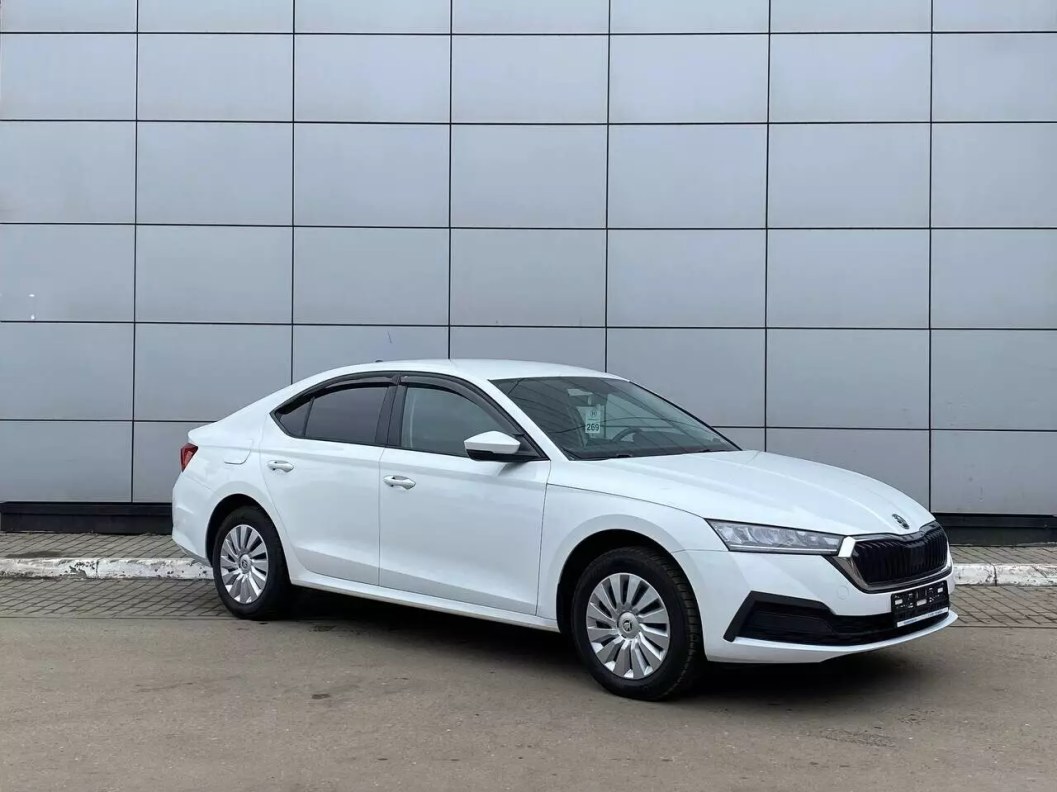 Skoda Octavia 1.4 АКПП, 2021 фото 1