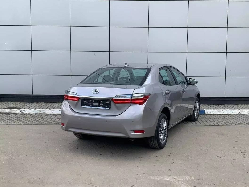 Toyota Corolla 1.8 CVT, 2018 фото 6