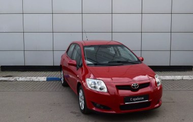 Toyota Auris 