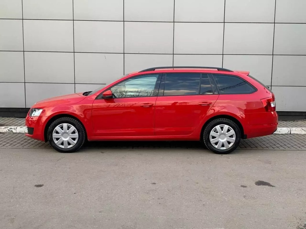 Skoda Octavia 1.6 АКПП, 2016 фото 5