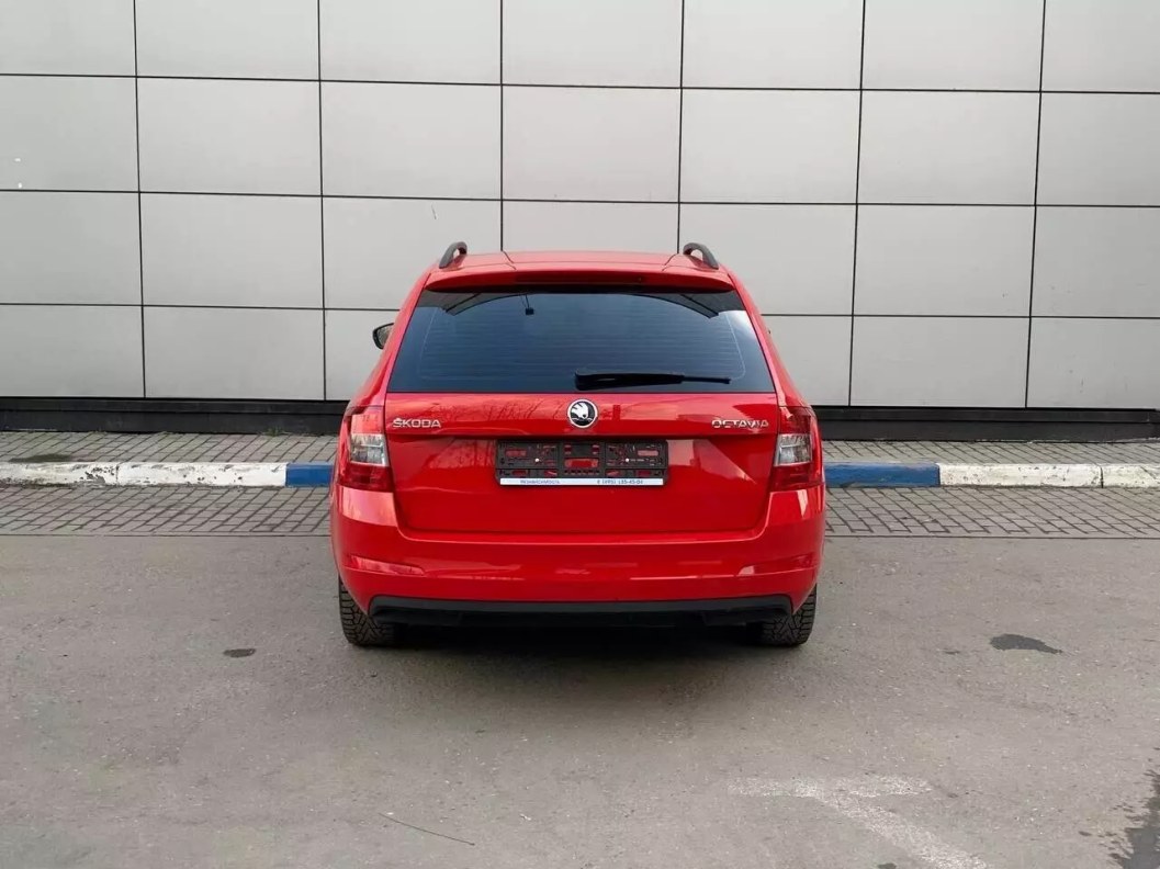 Skoda Octavia 1.6 АКПП, 2016 фото 7