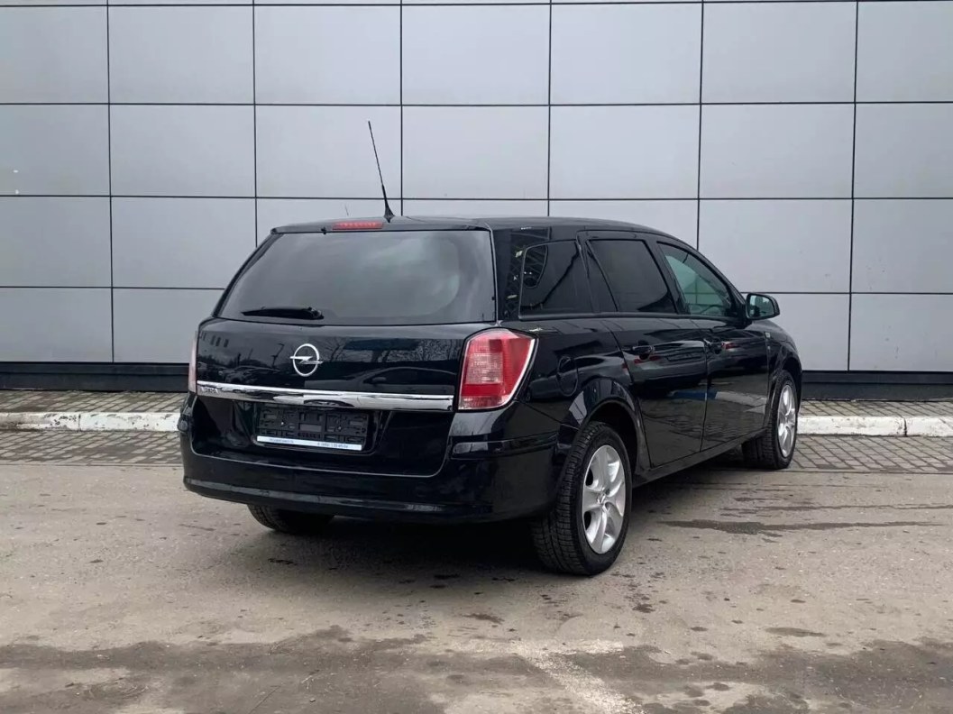 Opel Astra 1.8 АКПП, 2014 фото 6