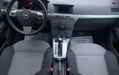 Opel Astra 1.8 АКПП, 2014 превью 9