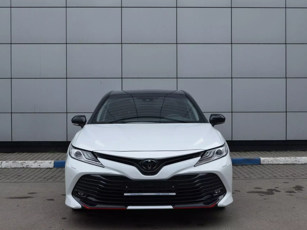 Toyota Camry 2.5 АКПП, 2020 фото 2