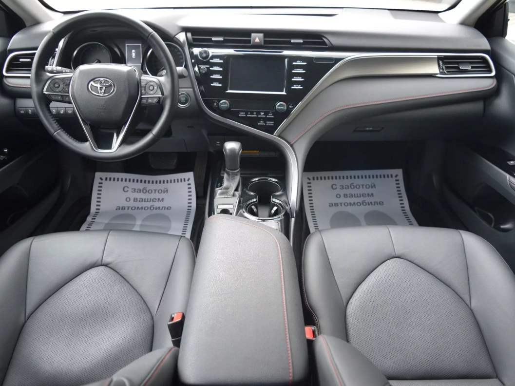 Toyota Camry 2.5 АКПП, 2020 фото 11