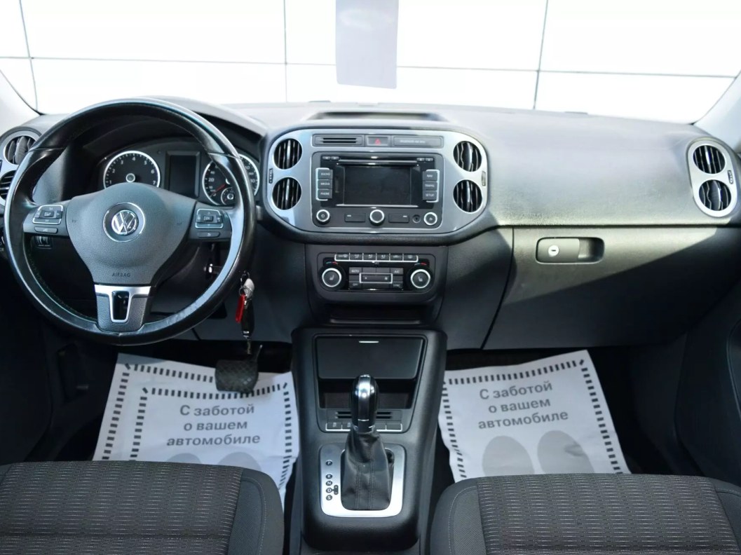 Volkswagen Tiguan Avenue 1.4 DSG, 2013 фото 10