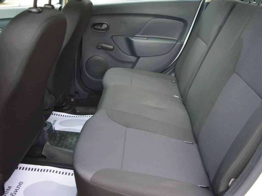 Renault Logan Life 1.6 АКПП, 2019 фото 10