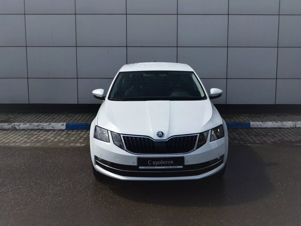 Skoda Octavia 1.6 АКПП, 2018 фото 2