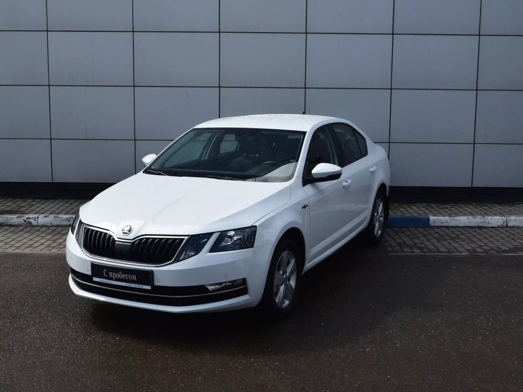 Skoda Octavia 1.6 АКПП, 2018 фото 3