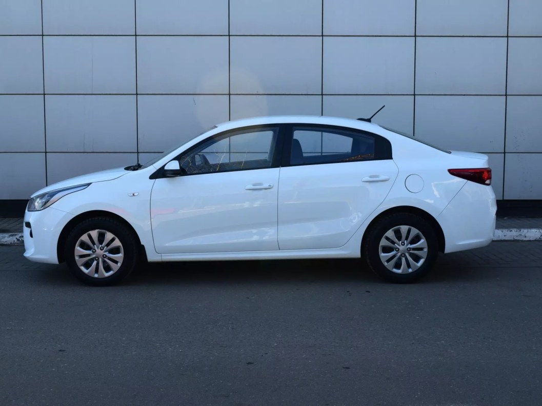 Kia Rio Comfort 1.4 АКПП, 2019 фото 5