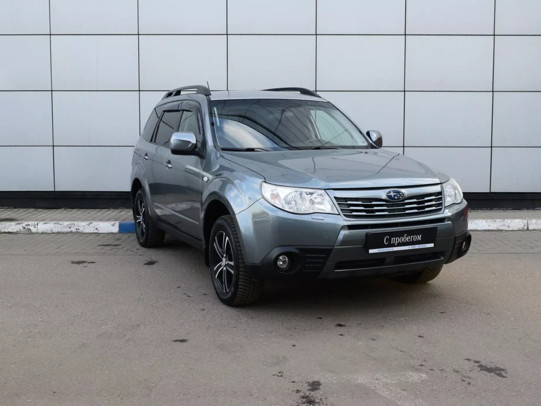 Subaru Forester 2.0 АКПП, 2010 фото 1