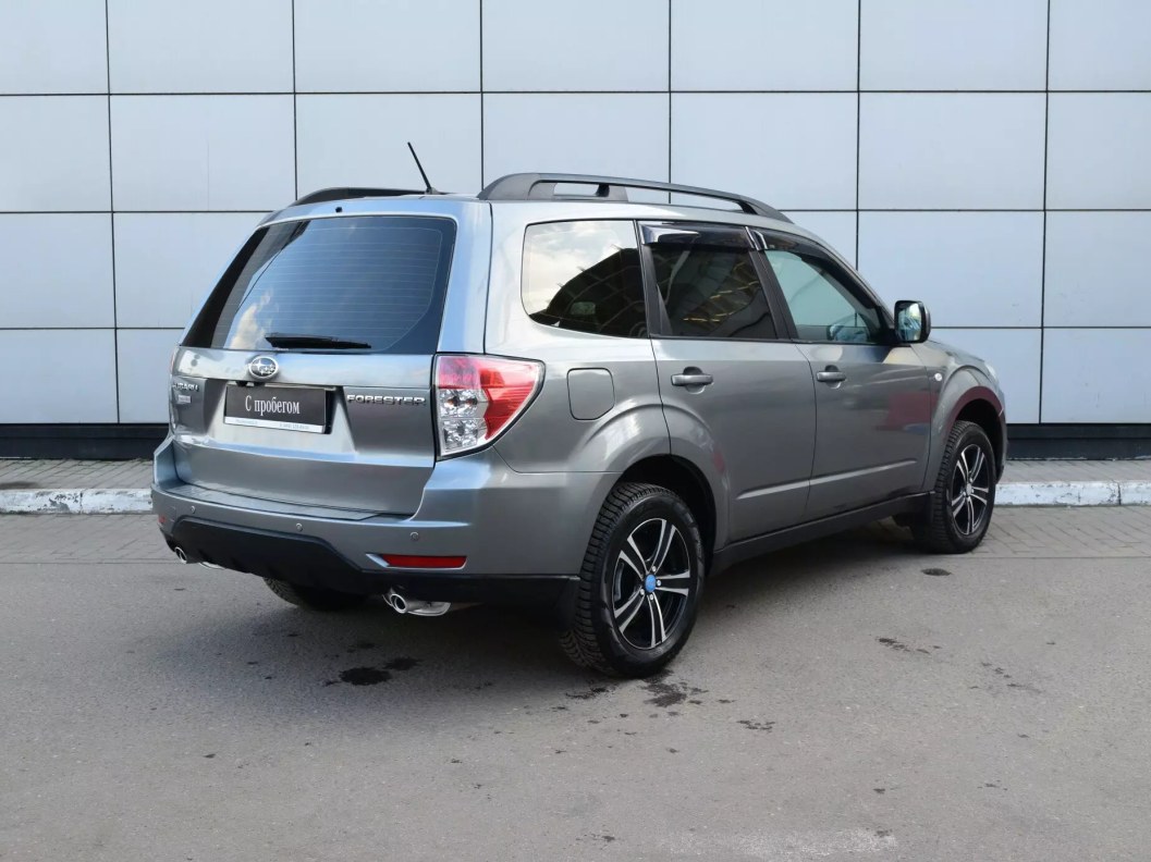 Subaru Forester 2.0 АКПП, 2010 фото 6
