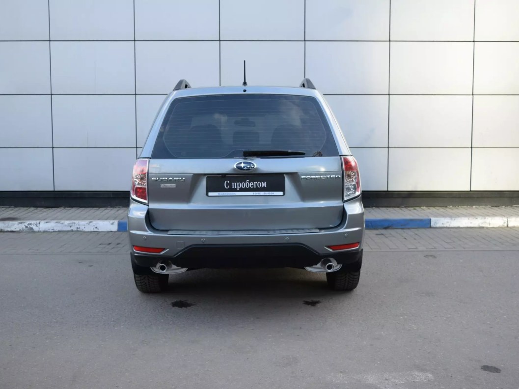 Subaru Forester 2.0 АКПП, 2010 фото 7