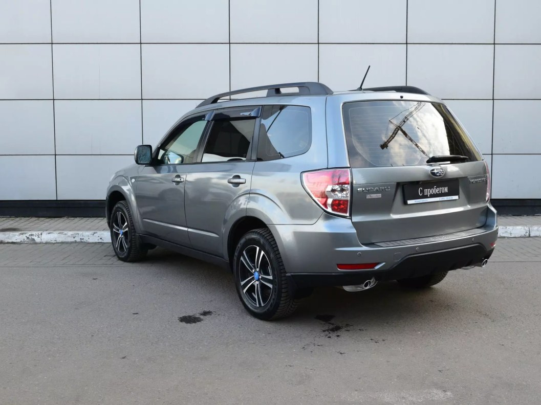 Subaru Forester 2.0 АКПП, 2010 фото 8