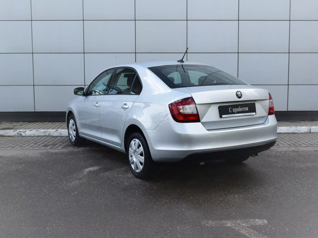 Skoda Rapid 1.6 МКПП, 2017 фото 8