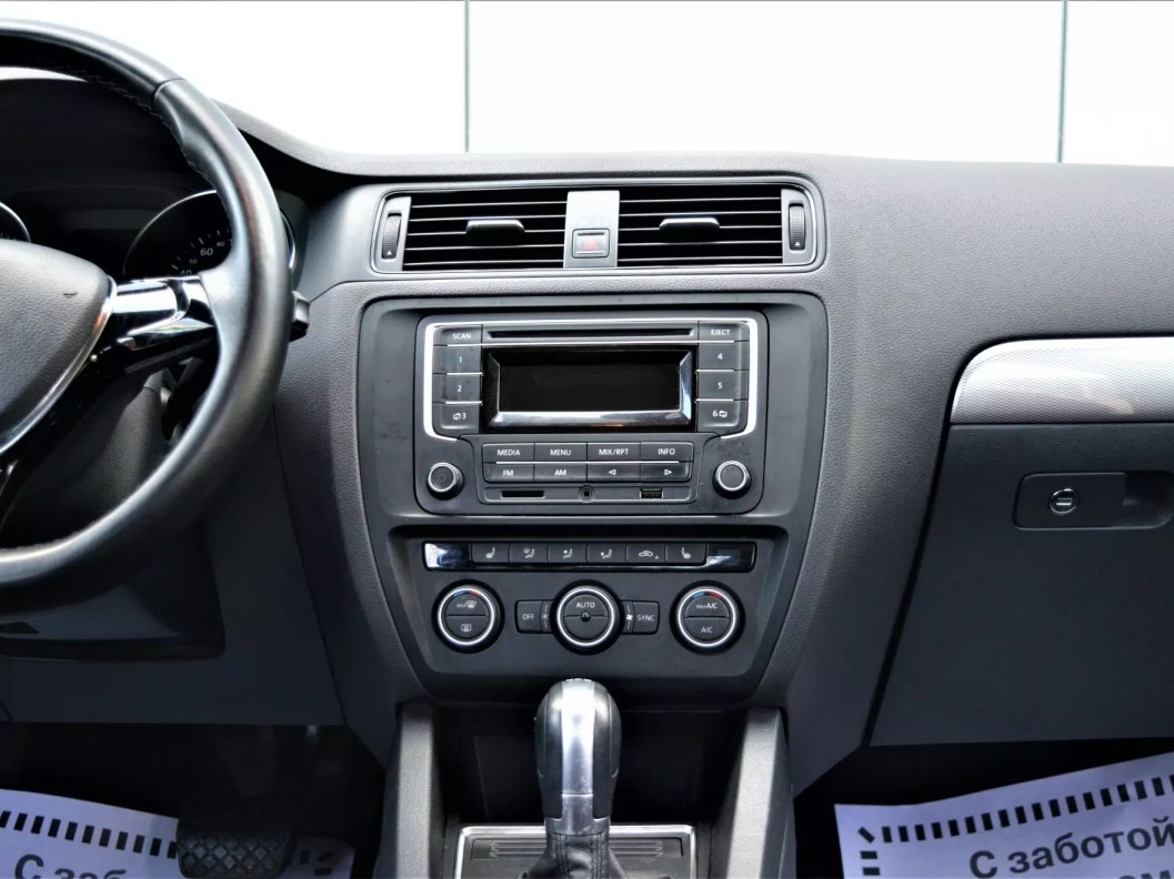 Volkswagen Jetta 1.4 DSG, 2015 фото 21
