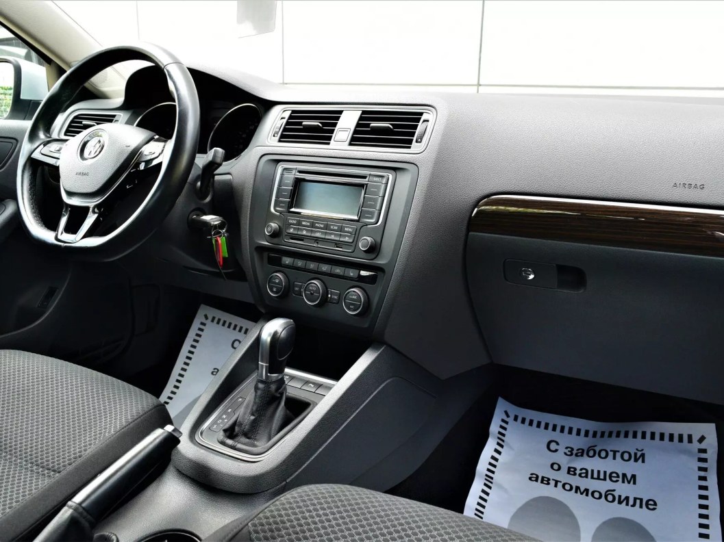 Volkswagen Jetta 1.6 АКПП, 2015 фото 19