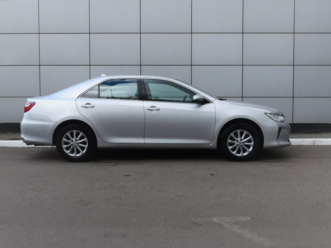 Toyota Camry Комфорт 2.5 АКПП, 2017 фото 4