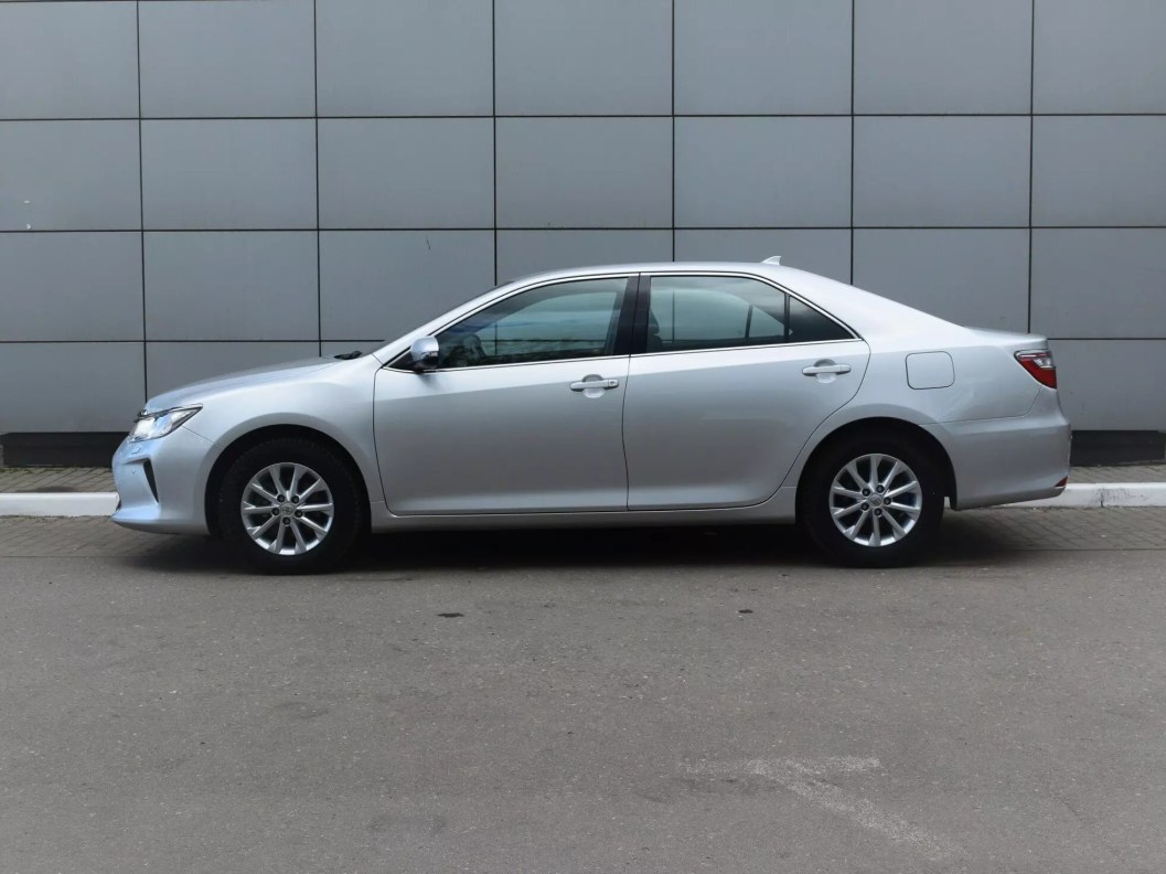Toyota Camry Комфорт 2.5 АКПП, 2017 фото 5