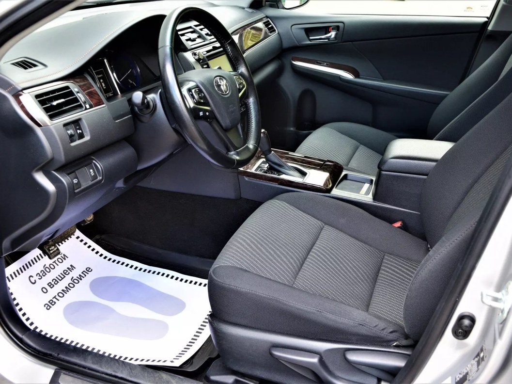 Toyota Camry Комфорт 2.5 АКПП, 2017 фото 9