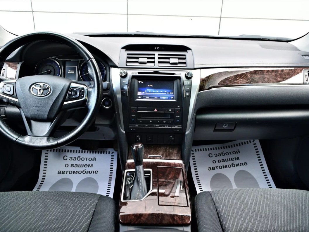 Toyota Camry Комфорт 2.5 АКПП, 2017 фото 10