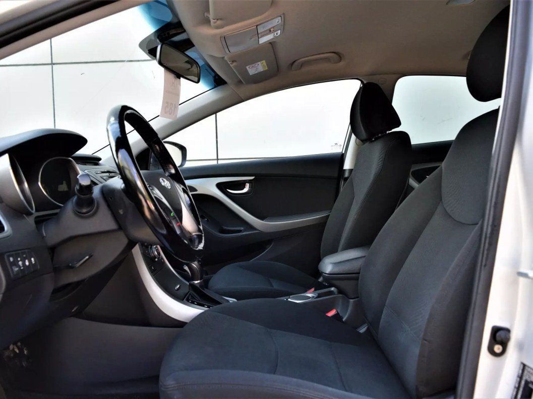 Hyundai Elantra Comfort 1.8 АКПП, 2013 фото 9