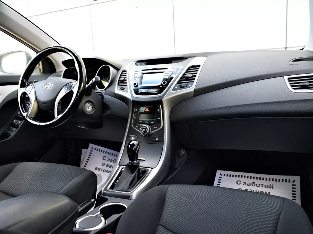 Hyundai Elantra Comfort 1.8 АКПП, 2013 фото 10