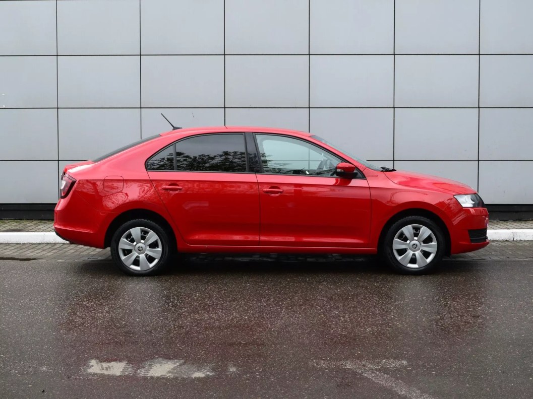 Skoda Rapid 1.6 МКПП, 2018 фото 4