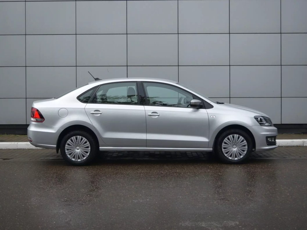 Volkswagen Polo Allstar 1.6 АКПП, 2017 фото 4