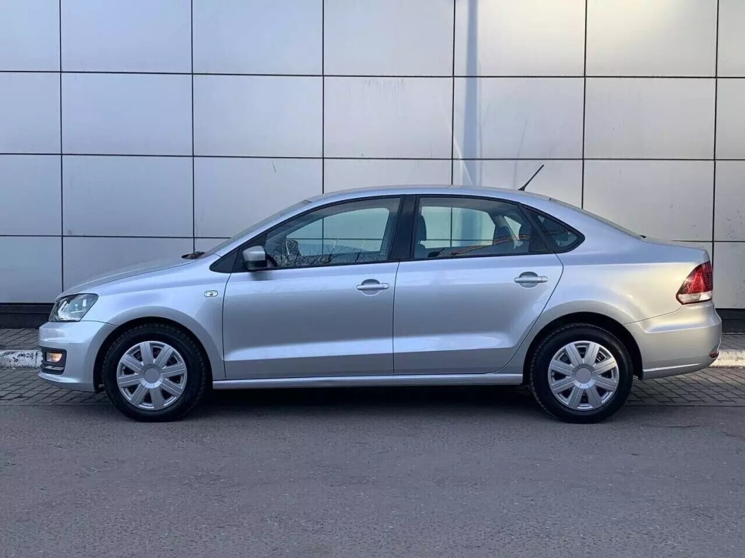 Volkswagen Polo Comfortline 1.6 АКПП, 2016 фото 5