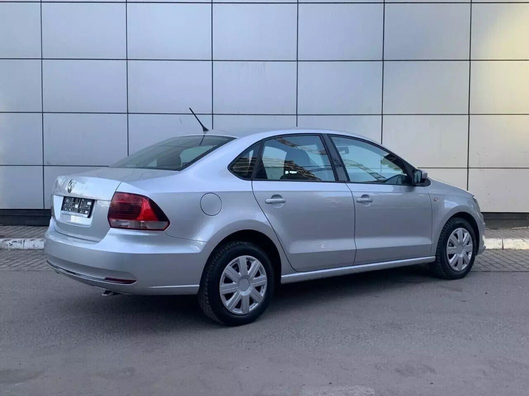 Volkswagen Polo Comfortline 1.6 АКПП, 2016 фото 6