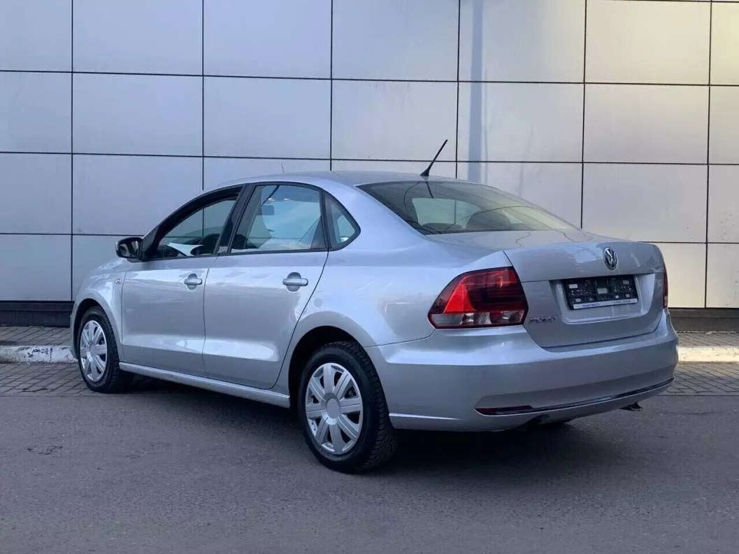 Volkswagen Polo Comfortline 1.6 АКПП, 2016 фото 8