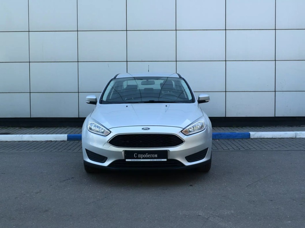 Ford Focus Trend 1.6 МКПП, 2018 фото 2