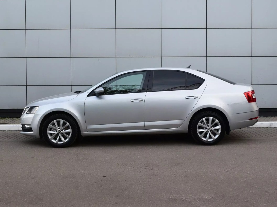Skoda Octavia Style 1.4 АМТ, 2018 фото 5