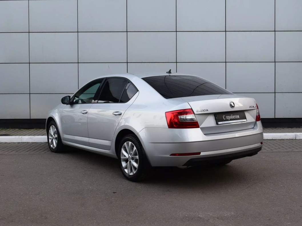 Skoda Octavia Style 1.4 АМТ, 2018 фото 8