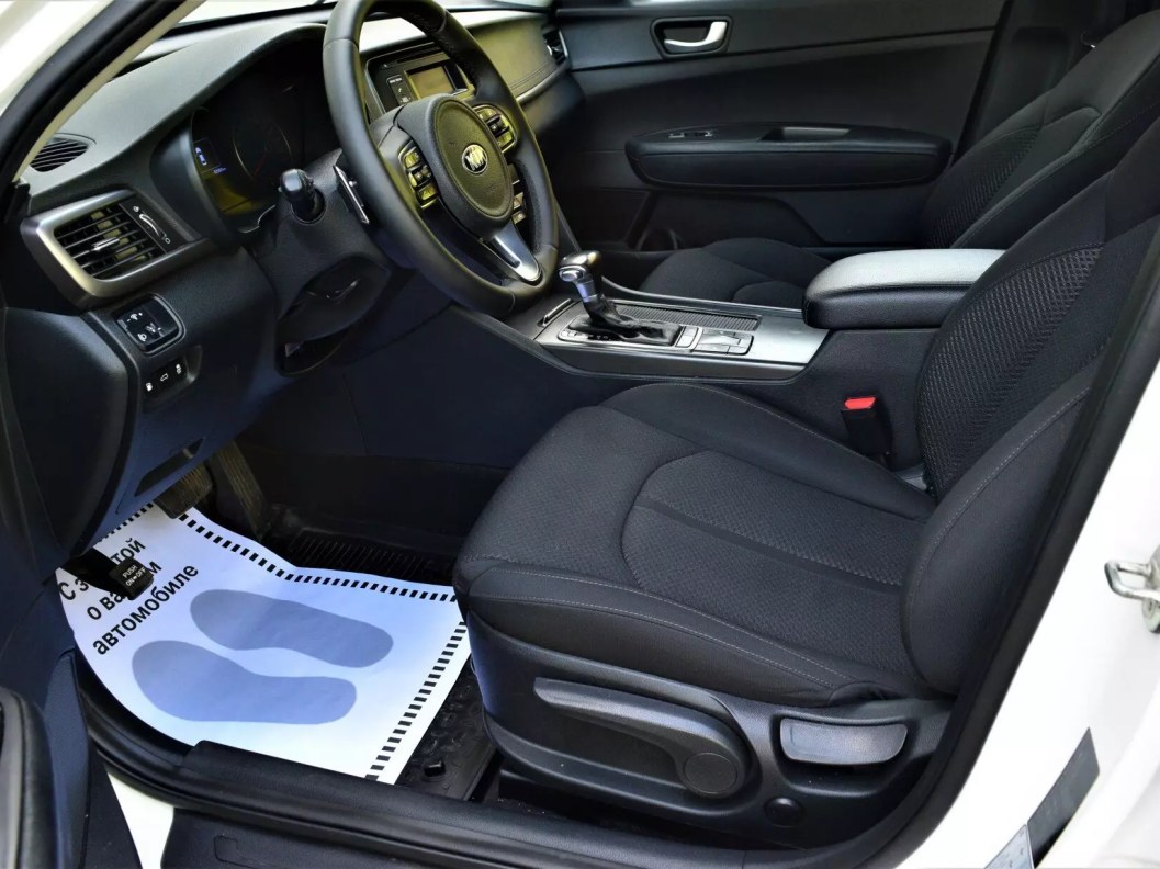 Kia Optima Comfort 2.0 АКПП, 2017 фото 9
