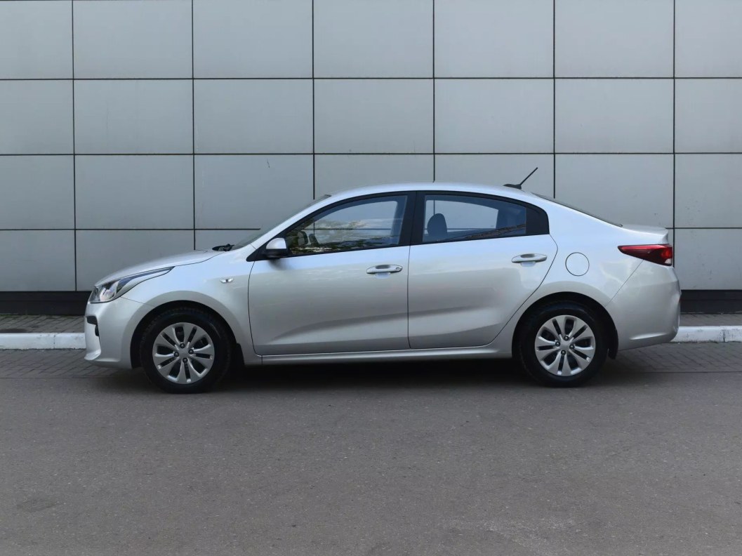 Kia Rio Comfort 1.6 АКПП, 2019 фото 5