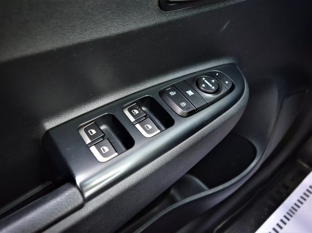 Kia Rio Comfort 1.6 АКПП, 2019 фото 15
